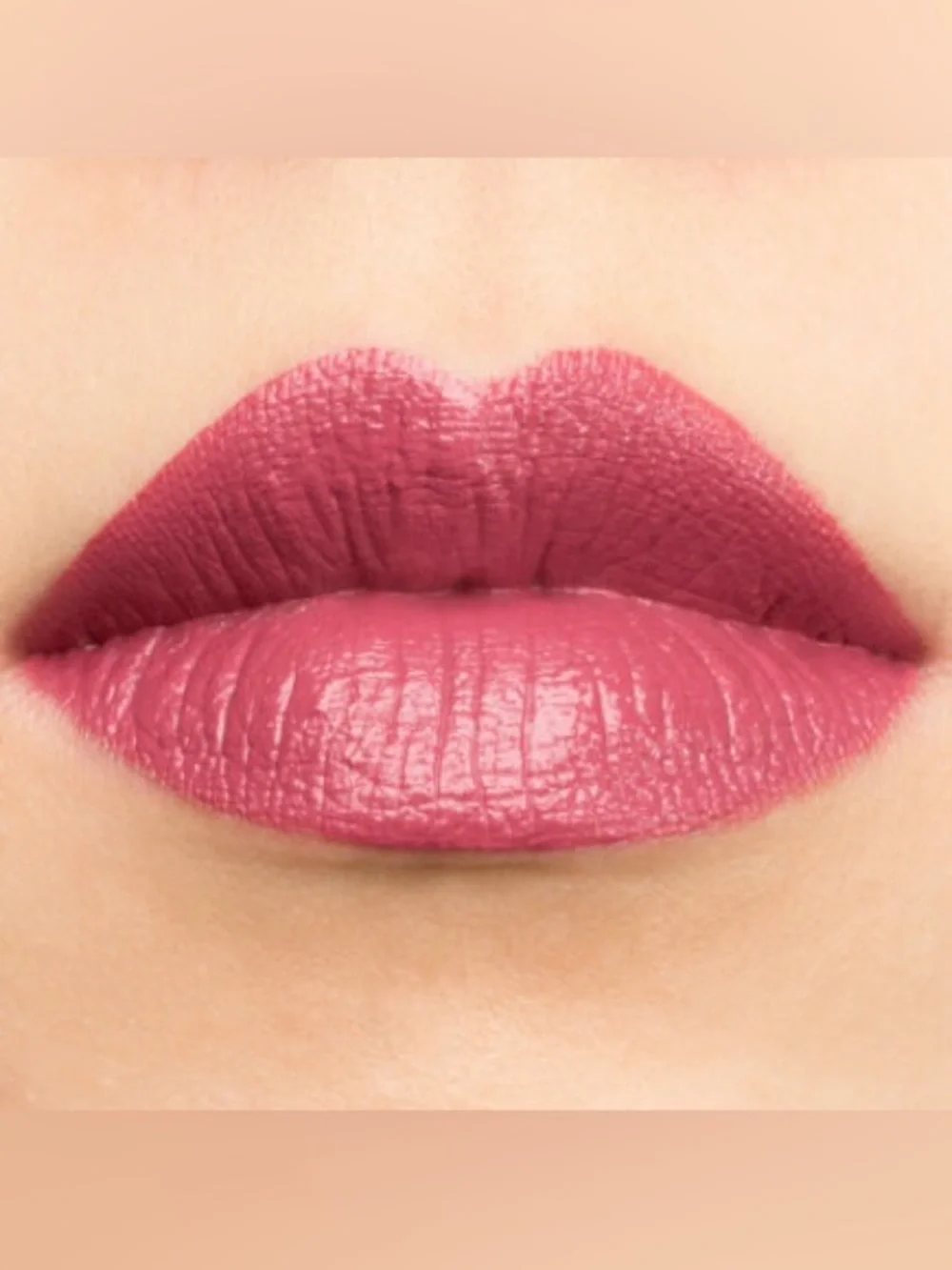 COVERGIRL Exhibitionist Creme Lipstick - seduce scarlet